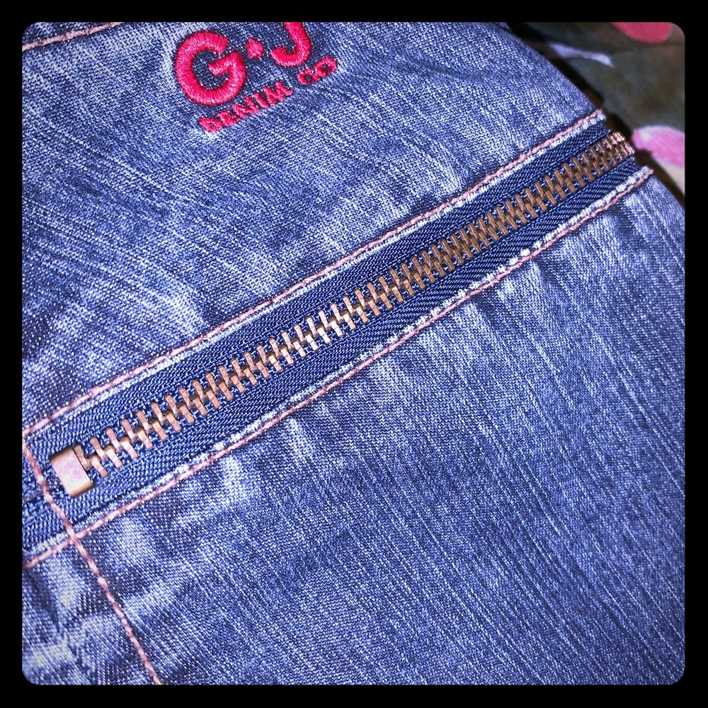 GUESS JEANS WITH FLARED ZIPUP LEGS